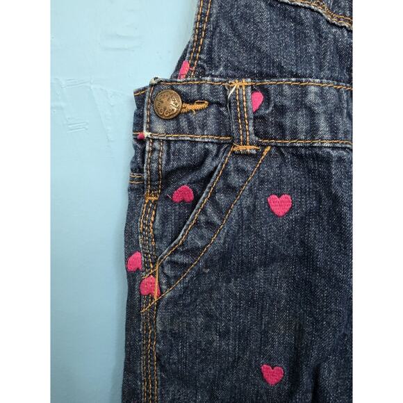 OshKosh B’Gosh Girls Denim Bib Overalls With Pink Hearts Size 12 Months - Picture 2 of 9
